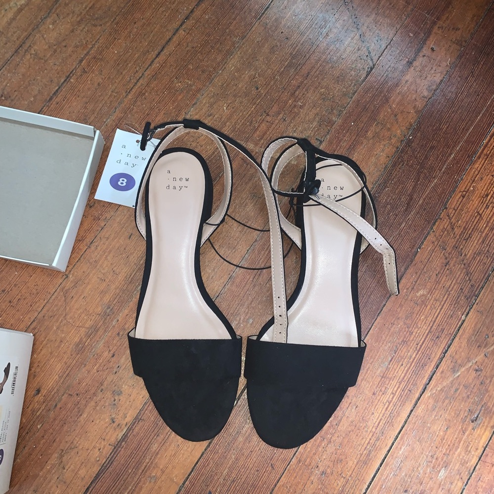 Woman’s Open Toed Shoes Brand New
